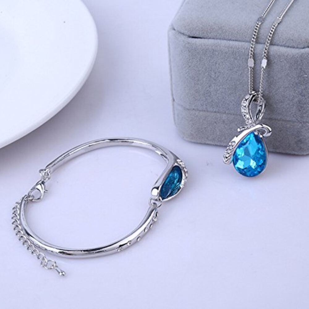 Jewelry Set/Bracelet/Necklace - Picture 1 of 4